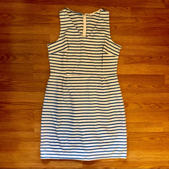 Old Navy Dresses & Skirts - Beautiful Striped Dress